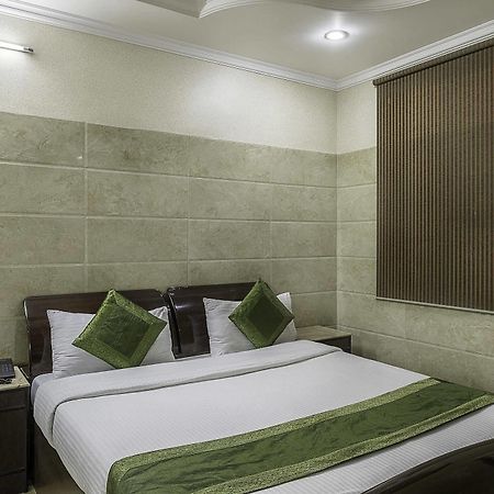 Treebo Trend Singh Sons Karol Bagh Hotel นิวเดลี ภายนอก รูปภาพ